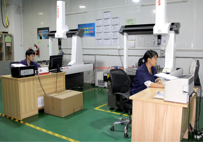 ■三次元自動測定機 Hexagon CROMA8106 ■三次元自動測定機 Hexagon CROMA8106